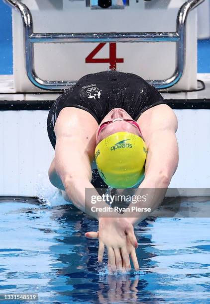 Emily Seebohm of Team Australia competes in the Women's 200m Backstroke Final at Tokyo Aquatics Centre on July 31, 2021 in Tokyo, Japan.