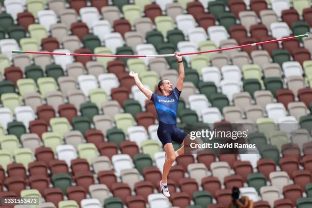 Renaud Lavillenie of Team France competes in the Men's Pole Vault Qualification on day eight of the Tokyo 2020 Olympic Games at Olympic Stadium on...