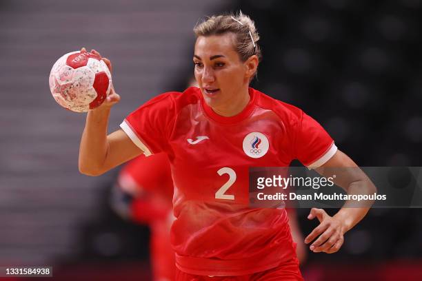 Polina Kuznetsova of Team ROC in action during the Women's Preliminary Round Group B handball match between ROC and France on day eight of the Tokyo...