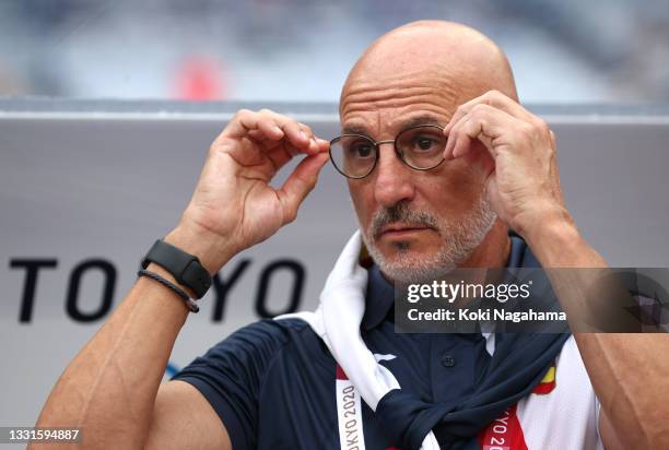 Luis de la Fuente, Head Coach of Team Spain looks on prior to the Men's Quarter Final match between Spain and Cote d'Ivoire on day eight of the...