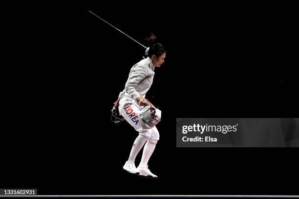 Jiyeon Kim of Team Republic of Korea celebrates after winning the Women's Sabre Team Fencing Bronze Medal Match on day eight of the Tokyo 2020...