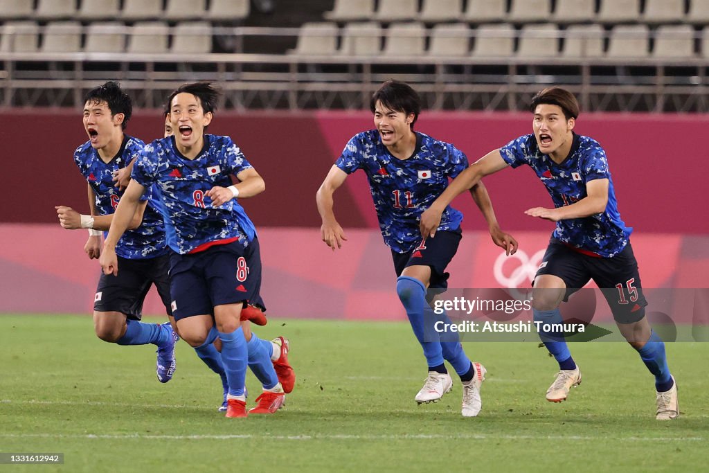 Japan v New Zealand: Men's Football Quarterfinal - Olympics: Day 8