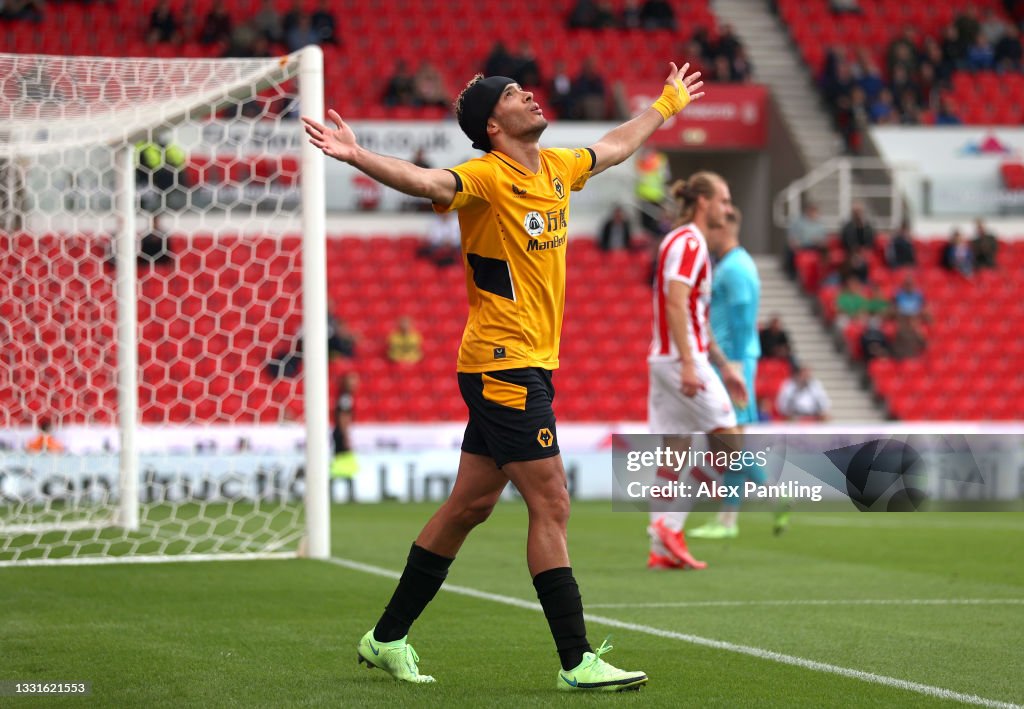 Stoke City v Wolverhampton Wanderers - Pre-Season Friendly