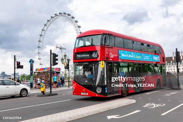 Double Decker Coach Bus StockFotos und Bilder Getty Images