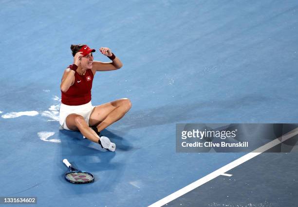 Belinda Bencic of Team Switzerland celebrates defeating Marketa Vondrousova of Team Czech Republic to win the gold medal after the Women's Singles...
