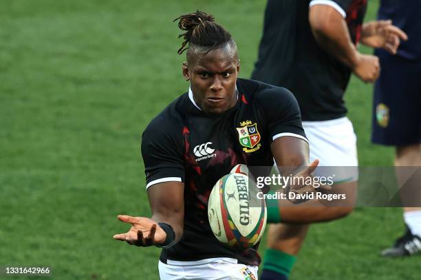 Maro Itoje of British & Irish Lions warms up prior to the 2nd Test between South Africa Springboks and British & Irish Lions at Cape Town Stadium on...