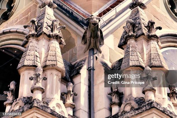 detail of the cathedral of notre dame in lausanne, switzerland. - lausanne cathedral notre dame stock pictures, royalty-free photos & images