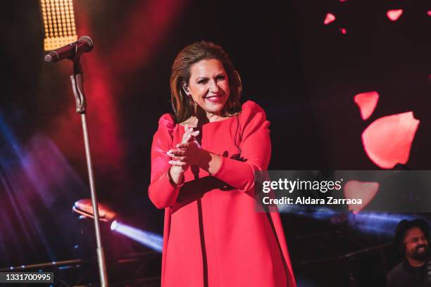 Spanish flamenco singer Niña Pastori performs on stage at Noches del Botanico music festival at Real Jardín Botánico Alfonso XIII on July 31, 2021 in...