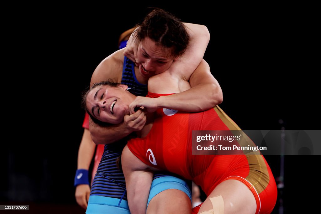 Wrestling - Olympics: Day 9