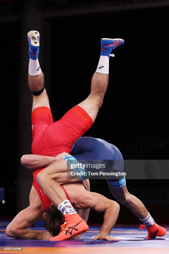 Wrestling - Olympics: Day 9