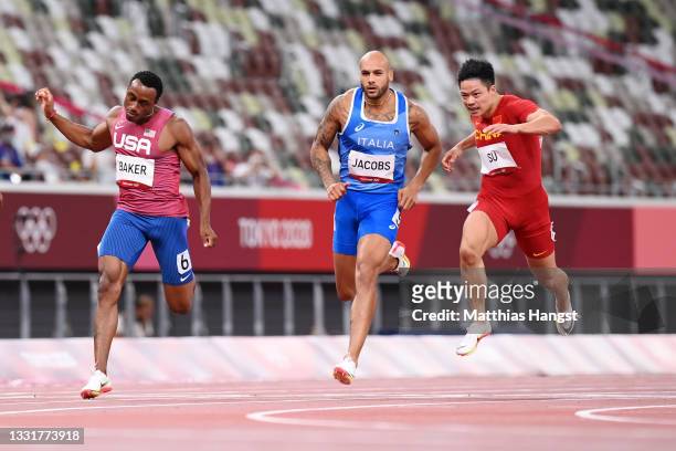 Bingtian Su of Team China wins his Men's 100m Semi-Final on day nine of the Tokyo 2020 Olympic Games at Olympic Stadium on August 01, 2021 in Tokyo,...