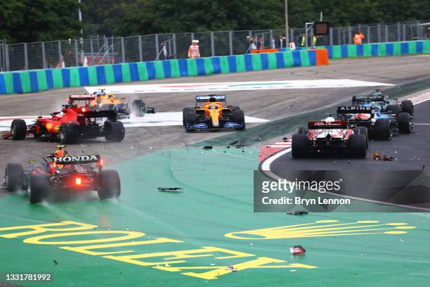 General view of the crash at the start during the F1 Grand Prix of Hungary at Hungaroring on August 01, 2021 in Budapest, Hungary.