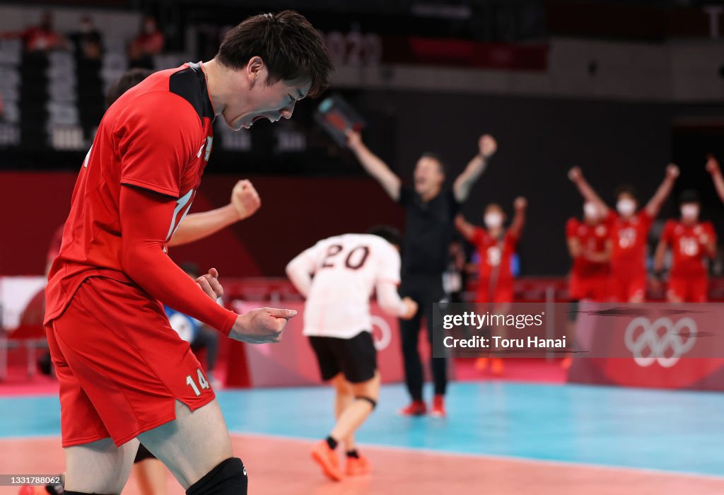 Volleyball - Olympics: Day 9