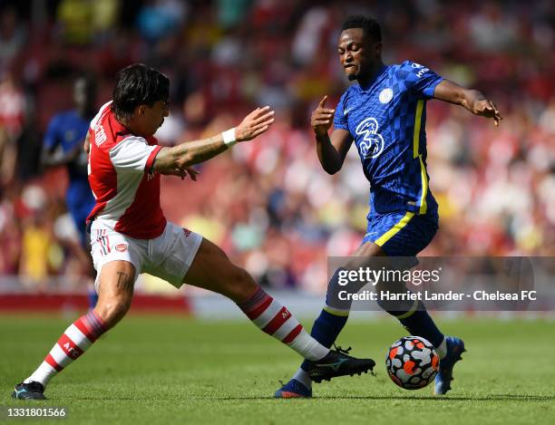 Baba Rahman of Chelsea is challenged by Hector Bellerin of Arsenal during the Pre-Season Friendly match between Arsenal and Chelsea at Emirates...