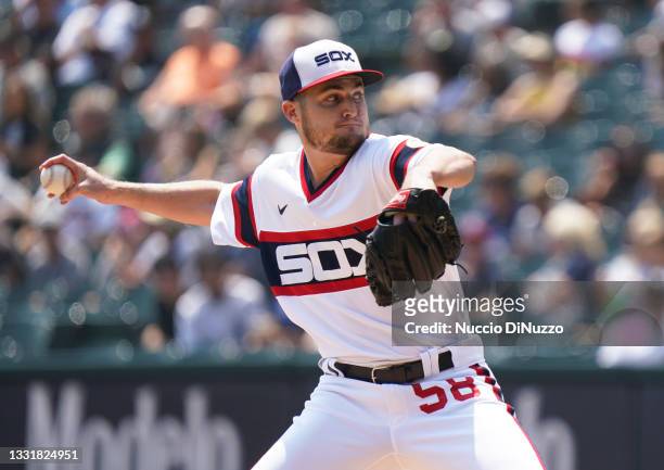 Jimmy Lambert of the Chicago White Sox throws a pitch during the first inning of a game against the Cleveland Indians at Guaranteed Rate Field on...