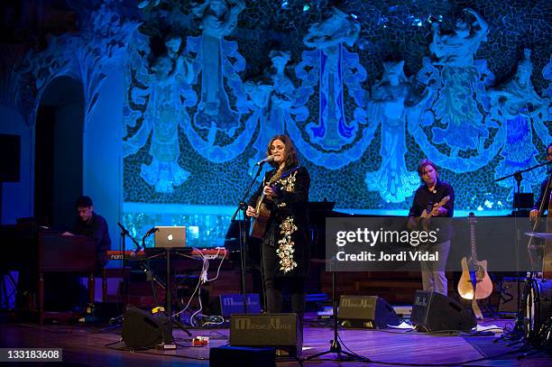 Gary Versace, Madeleine Peyroux and Mark Goldenberg perform on stage at Palau De La Musica on November 17, 2011 in Barcelona, Spain.