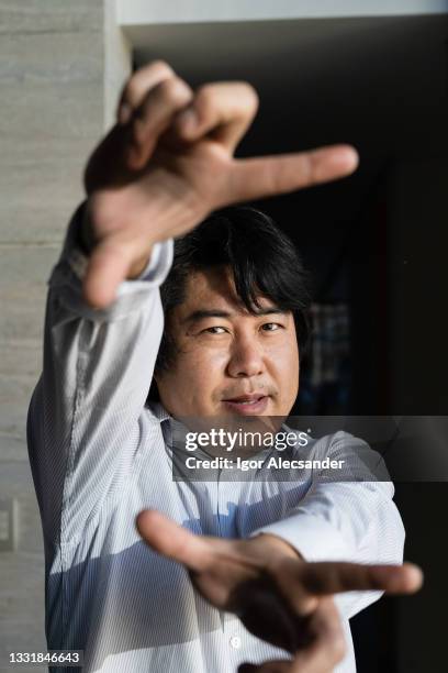 portrait of a japanese businessman - cinematografi bildbanksfoton och bilder