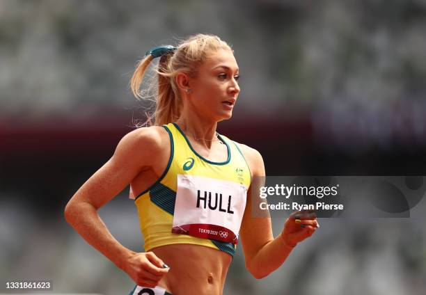 Jessica Hull of Team Australia competes in round one of the Women's 1500m heats on day ten of the Tokyo 2020 Olympic Games at Olympic Stadium on...