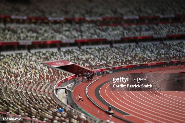 Athletes compete in round one of the Women's 1500m heats on day ten of the Tokyo 2020 Olympic Games at Olympic Stadium on August 02, 2021 in Tokyo,...