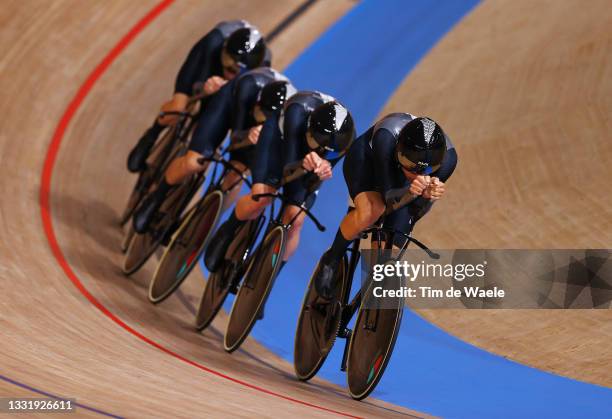 Aaron Gate, Campbell Stewart, Regan Gough and Jordan Kerby of Team New Zealand sprint during the Men´s team pursuit qualifying of the Track Cycling...