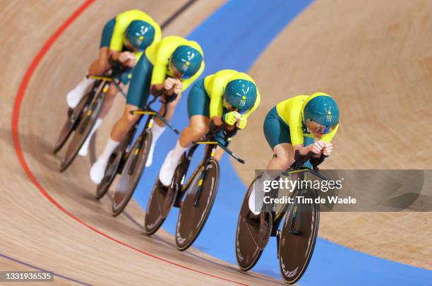 Ashlee Ankudinoff of Team Australia and teammates sprint during the Women's team pursuit qualifying of the Track Cycling on day 10 of the Tokyo...