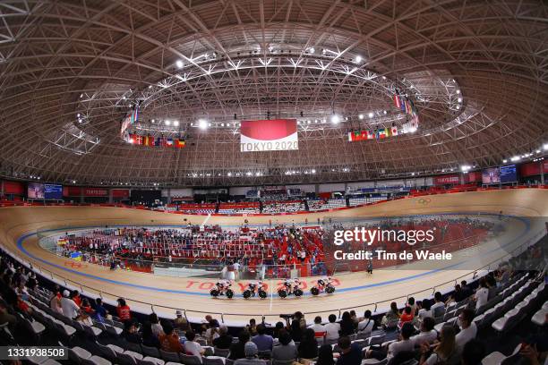 Jennifer Valente, Emma White, Chloe Dygert and Lily Williams of Team United States sprint during the Women's team pursuit qualifying of the Track...