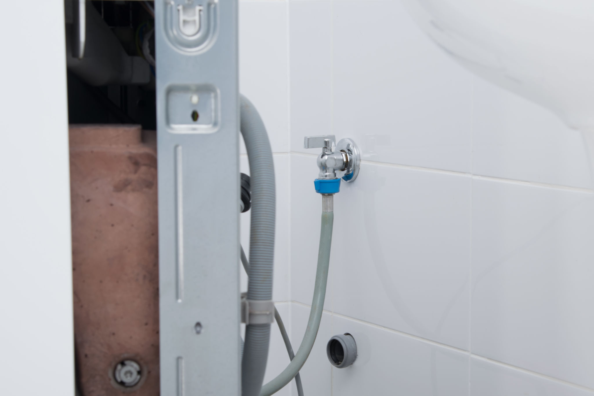 disconnecting washing machine