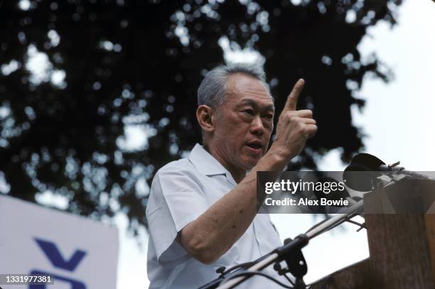 Prime Minister of Singapore Lee Kuan Yew addresses supporters during a political rally in Fullerton Square, Singapore, 18th December 1984.