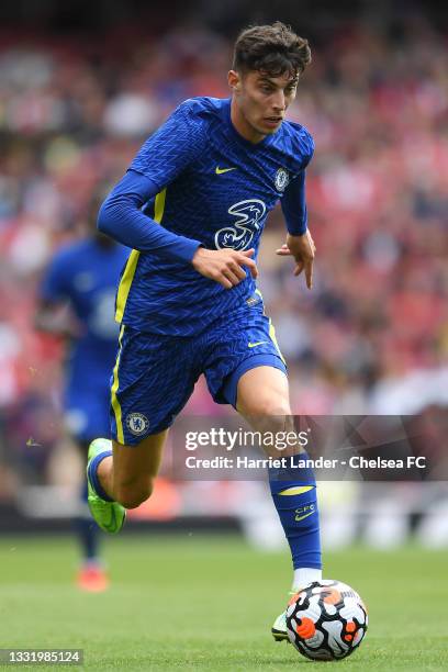 Kai Havertz of Chelsea runs with the ball during The Mind Series Pre-Season Friendly match between Arsenal and Chelsea at Emirates Stadium on August...