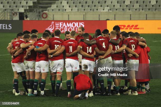 British & Irish Lions captain Alun Wyn Jones talks to his players after South Africa beat British & Irish Lions 27-9 at FNB Stadium on July 31, 2021...