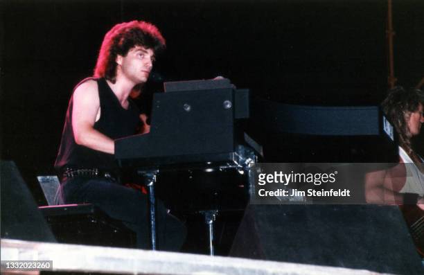 Richard Marx performs at Riverfest in St. Paul, Minnesota on July 28, 1989.