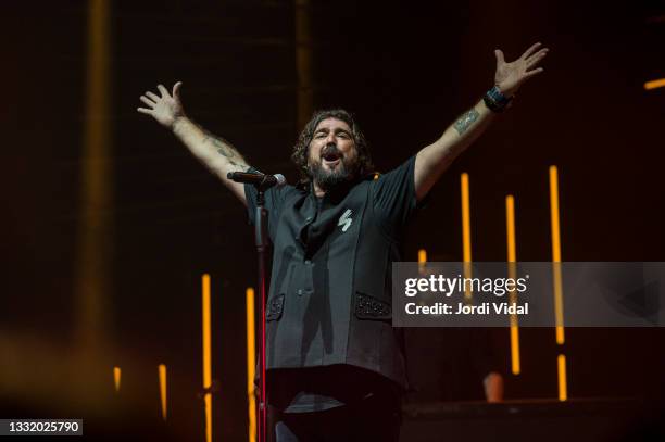 Antonio Orozco performs on stage during Cap Roig Festival at Jardins de Cap Roig on August 02, 2021 in Palafrugell, Spain.