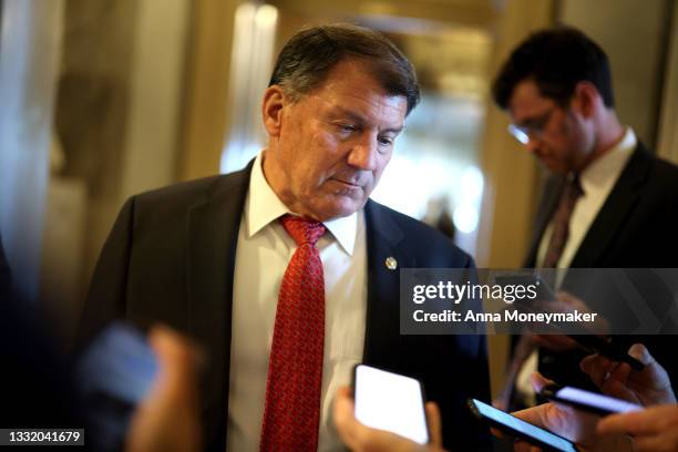 Mike Rounds Upset Mike Rounds Photos and Premium High Res Pictures - Getty Images
