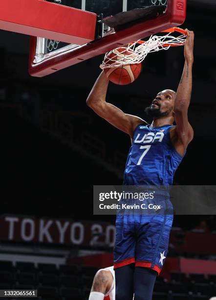 Kevin Durant of Team United States dunks against Spain during the first half of a Men's Basketball Quarterfinal game on day eleven of the Tokyo 2020...