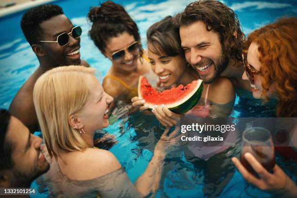 Eating In The Pool Pool Party Eating Photos and Premium High Res Pictures - Getty Images