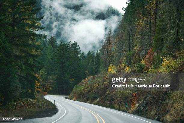 road 58 oregon - eugene stock pictures, royalty-free photos & images