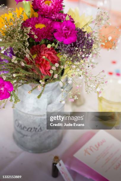 bright wedding flowers - offbeat documentation stock pictures, royalty-free photos & images