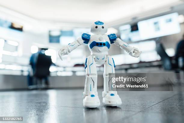 2,579 Mini Robots Stock Photos, High-Res Pictures, and Images - Getty ...