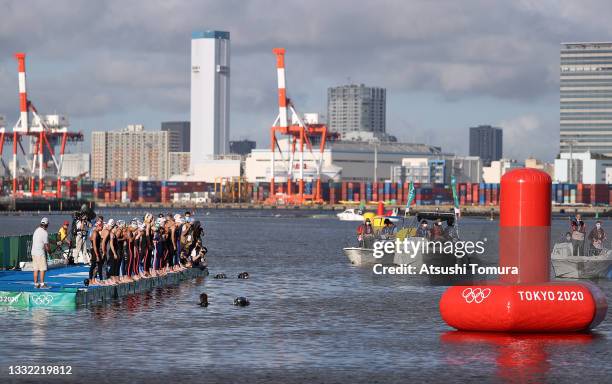 Swimmers start the race in the Women's 10km Marathon Swimming on day twelve of the Tokyo 2020 Olympic Games at Odaiba Marine Park on August 04, 2021...