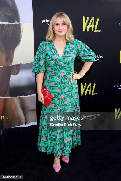 Jillian Bell attends the Premiere of Amazon Studios' "VAL" at DGA Theater Complex on August 03, 2021 in Los Angeles, California.