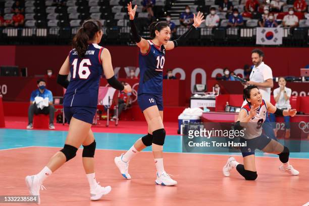 Yeon Koung Kim of Team South Korea celebrates with teammates after the play against Team Turkey during the Women's Quarterfinals volleyball on day...