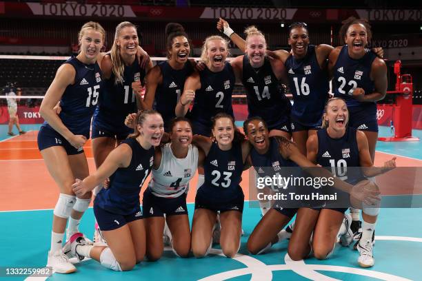 Team United States poses for a photo after defeating Team Dominican Republic during the Women's Quarterfinals volleyball on day twelve of the Tokyo...