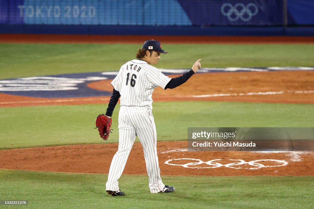 Republic of Korea v Japan - Baseball - Olympics: Day 12