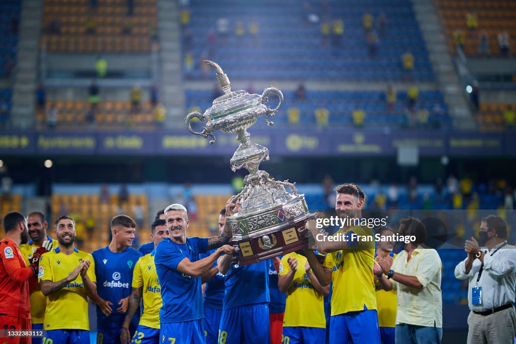 Cádiz CF v Atletico de Madrid - Trofeo Carranza
