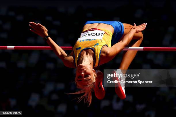 Yevchenko 528 Yuliya Levchenko High Jumper Stock Photos, High-Res Pictures, and ...
