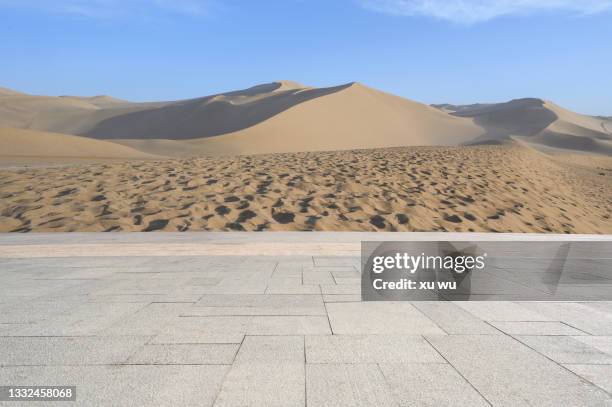 desert marble platform - 敦煌 stock pictures, royalty-free photos & images