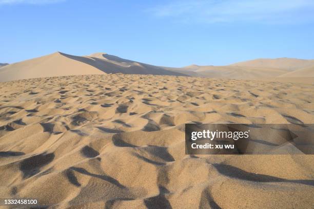 desert - 敦煌 stock pictures, royalty-free photos & images
