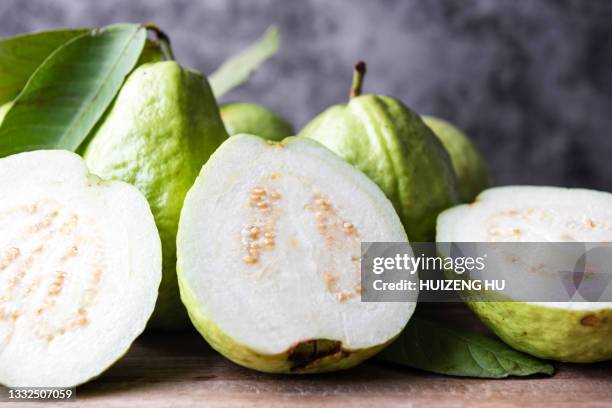 Partially Ripe Guava Ripe Guava Fruits Photos and Premium High Res Pictures - Getty Images