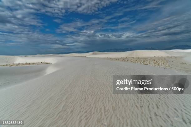 scenic view of desert against sky,white sands national park,new mexico,united states,usa - white sand dune stock pictures, royalty-free photos & images