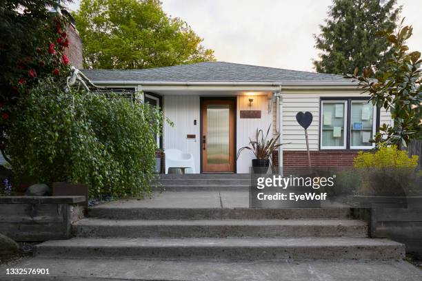 low angle shot of a mid century modern design house in portland oregon. - establishing shot stock pictures, royalty-free photos & images